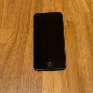 iPod Touch 6th Gen MP3 and MP4 Player